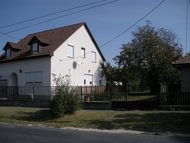 98.JPG