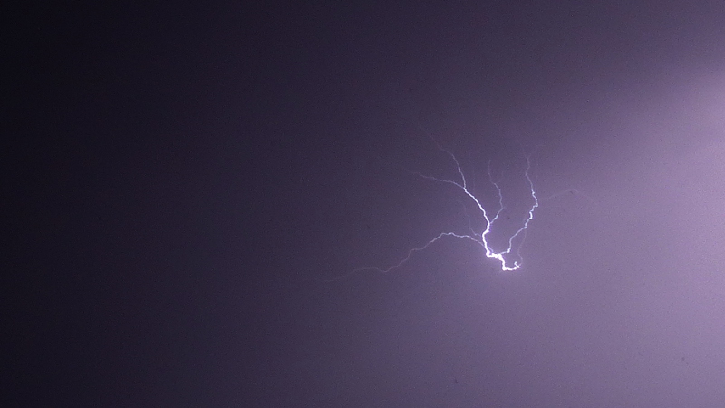 lightning2.JPG